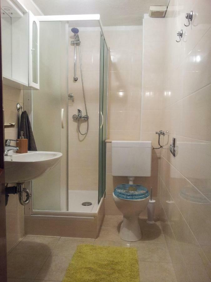 Apartments Dorkin Преко Екстериор снимка