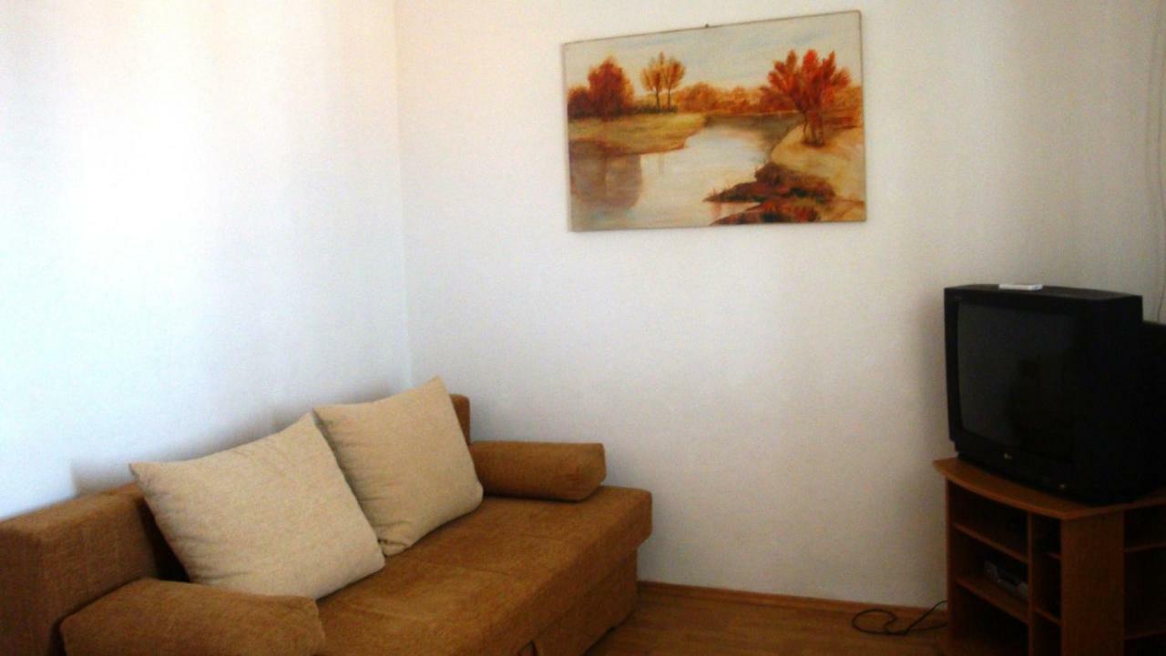 Apartments Dorkin Преко Екстериор снимка
