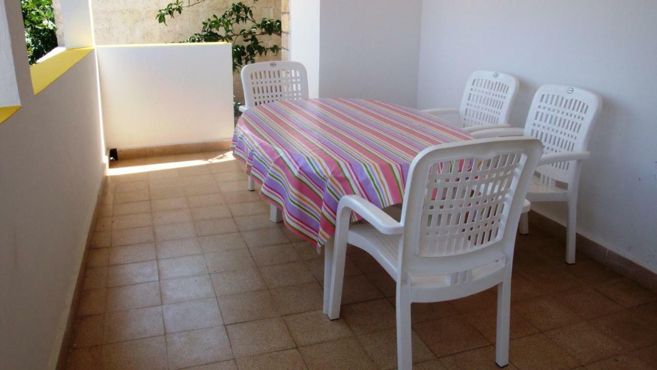 Apartments Dorkin Преко Екстериор снимка