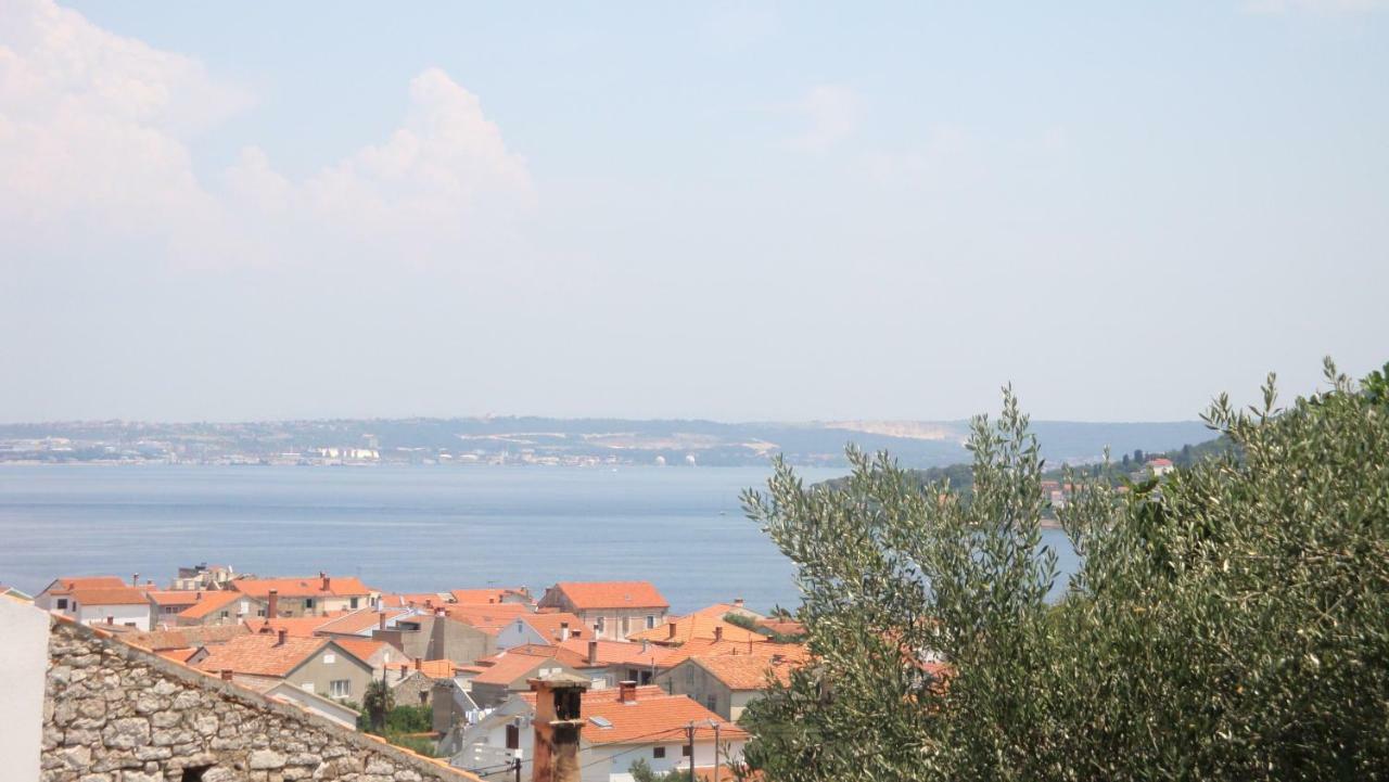 Apartments Dorkin Преко Екстериор снимка
